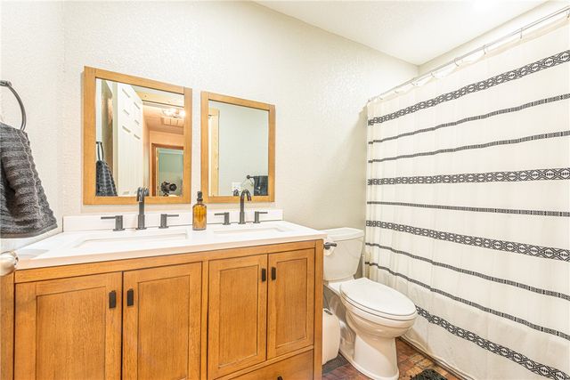 15889 Applehill Road, Prairie Grove, AR 72753