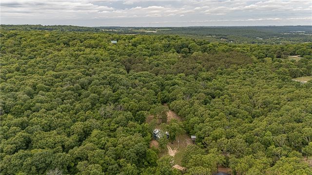15889 Applehill Road, Prairie Grove, AR 72753