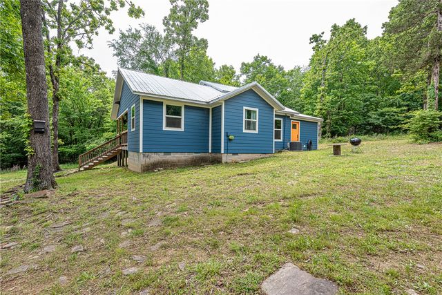 15889 Applehill Road, Prairie Grove, AR 72753