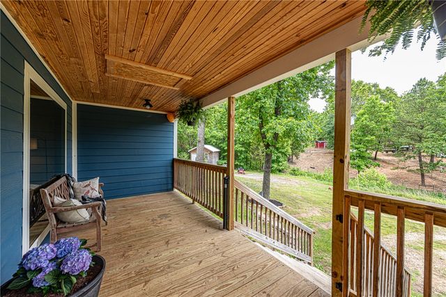 15889 Applehill Road, Prairie Grove, AR 72753