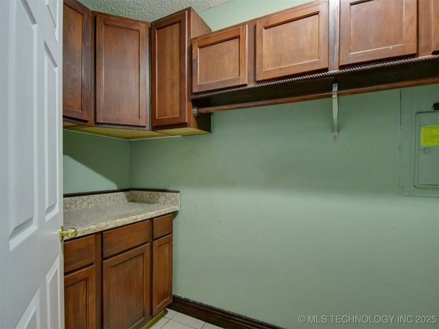 58 Wisteria Street, Lone Grove, OK 73443