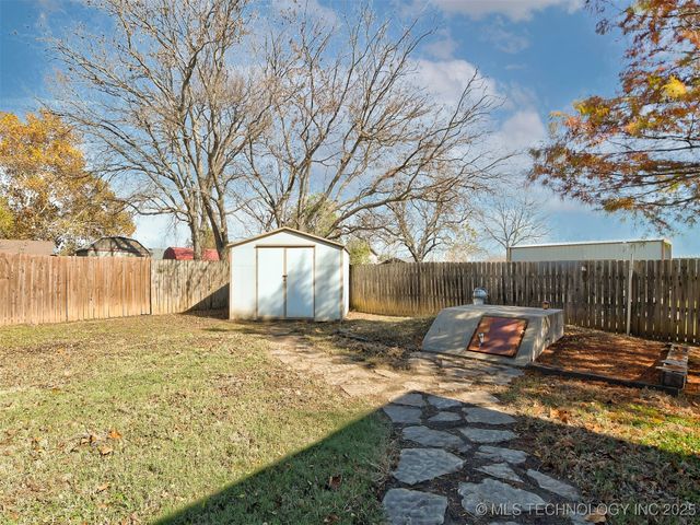 58 Wisteria Street, Lone Grove, OK 73443