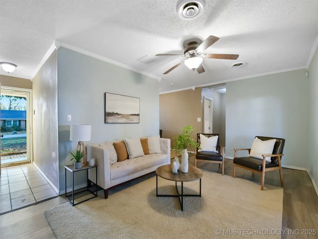 58 Wisteria Street, Lone Grove, OK 73443