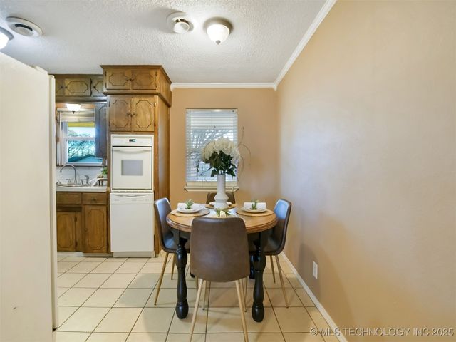 58 Wisteria Street, Lone Grove, OK 73443