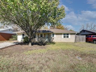 58 Wisteria Street, Lone Grove, OK 73443