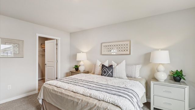 5908 NE Verona Drive, Ankeny, IA 50021