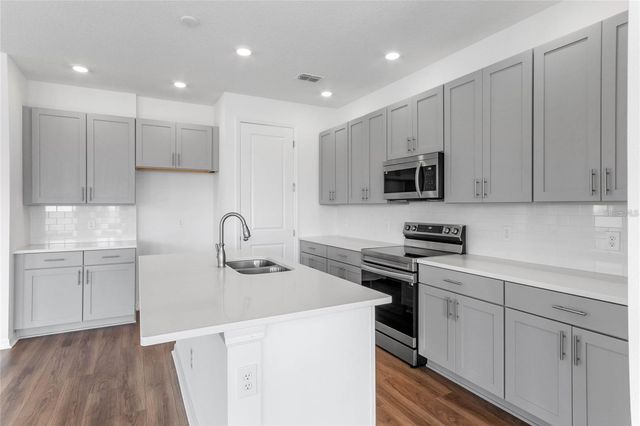 1808 SANIBEL DRIVE, Davenport, FL 33896