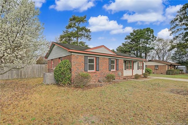 1931 Pumpkin Road, Fayetteville, NC 28304
