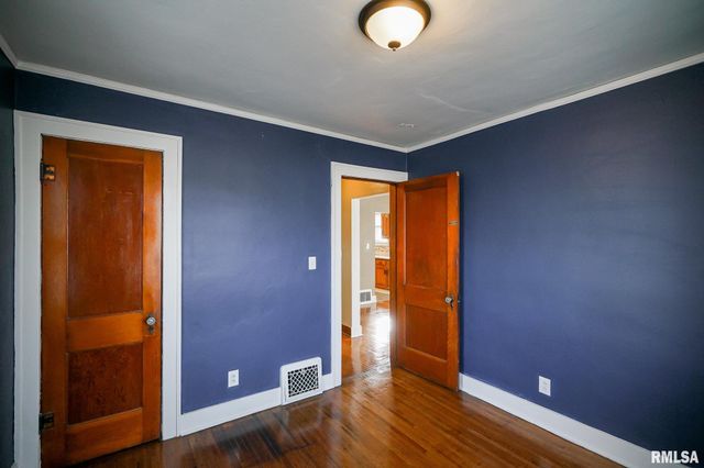 336 Saint Julian Street, Pekin, IL 61554