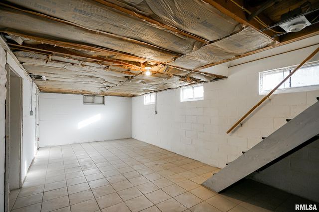 336 Saint Julian Street, Pekin, IL 61554