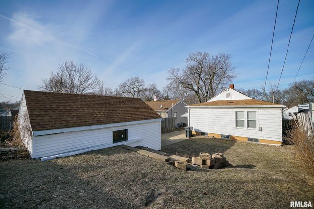 336 Saint Julian Street, Pekin, IL 61554