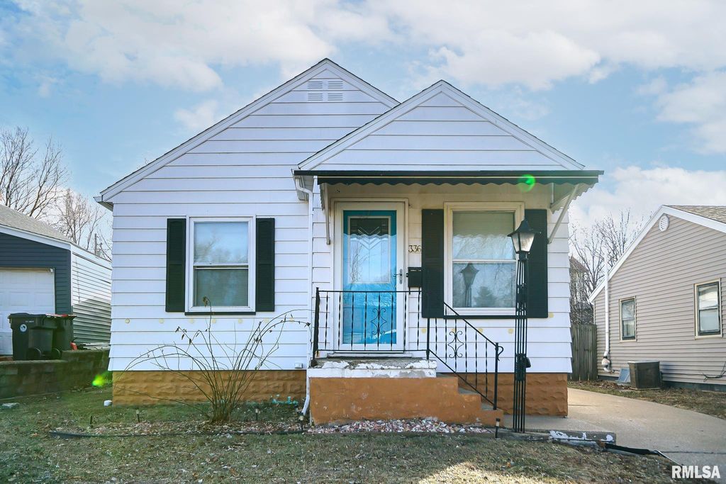 336 Saint Julian Street, Pekin, IL 61554