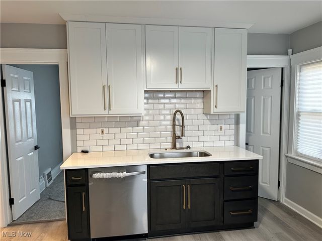 3950 E 121st Street, Cleveland, OH 44105