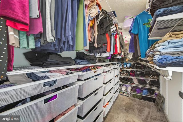 611 HUNTING RIDGE DR, Frederick, MD 21703