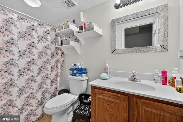 611 HUNTING RIDGE DR, Frederick, MD 21703