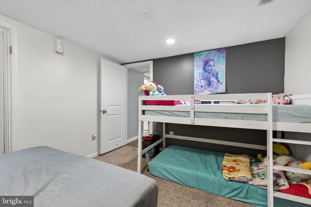 611 HUNTING RIDGE DR, Frederick, MD 21703