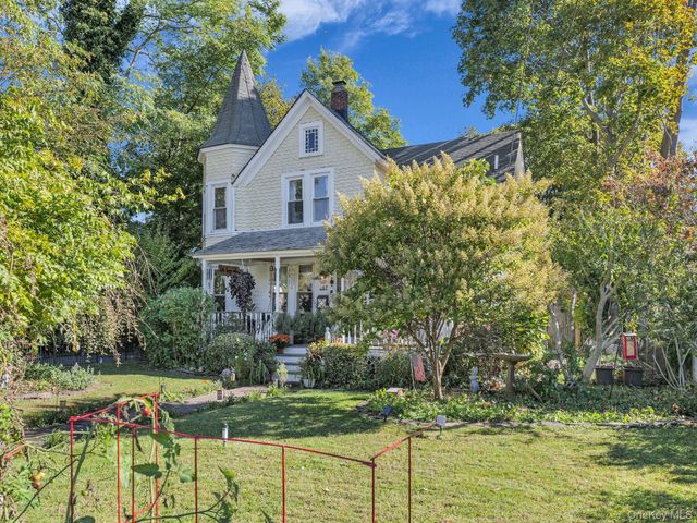 67 Jayne Avenue, Patchogue, NY 11772