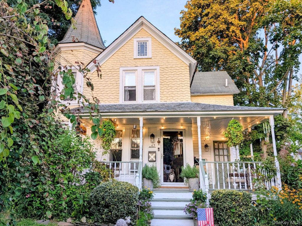 67 Jayne Avenue, Patchogue, NY 11772