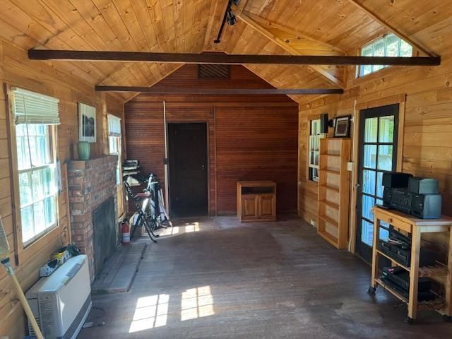 190 Upper Edsall Road, Greensboro, VT 05841