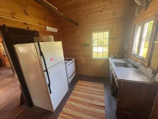 190 Upper Edsall Road, Greensboro, VT 05841