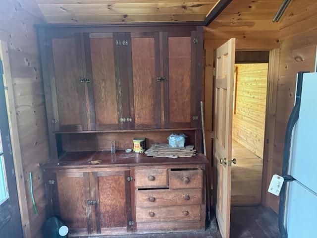 190 Upper Edsall Road, Greensboro, VT 05841