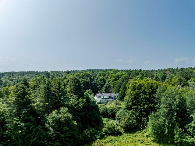 190 Upper Edsall Road, Greensboro, VT 05841