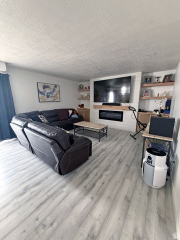 8519 S 6430 W, West Jordan, UT 84081