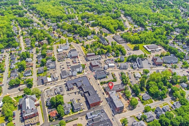 596 Washington St 302, Whitman, MA 02382