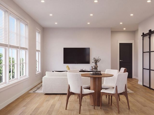 596 Washington St 302, Whitman, MA 02382