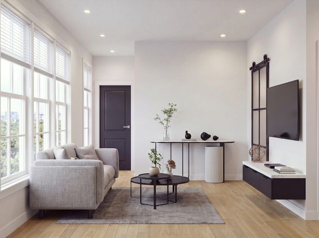 596 Washington St 302, Whitman, MA 02382