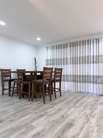 576 E Avenue J B, Grand Prairie, TX 75050