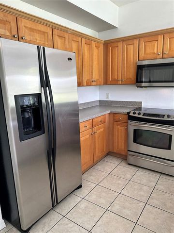 8961 IRON OAK AVENUE, Tampa, FL 33647