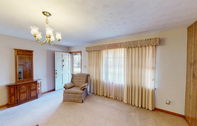 373 Langland DR, Vinton, VA 24179