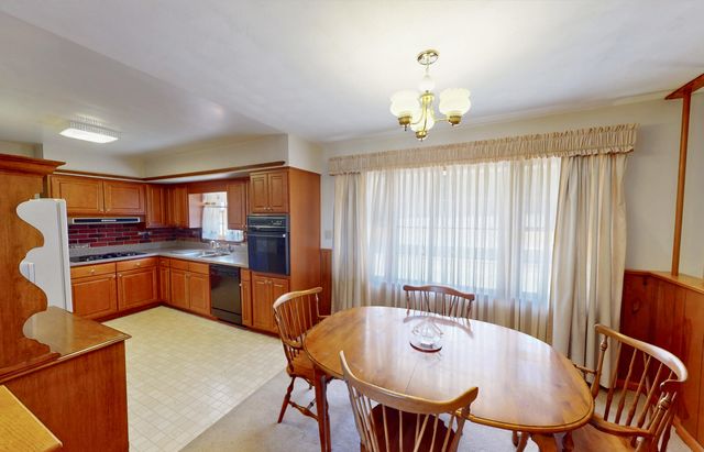 373 Langland DR, Vinton, VA 24179