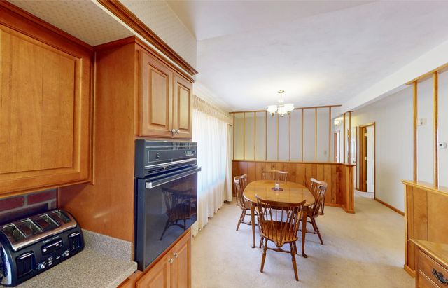 373 Langland DR, Vinton, VA 24179