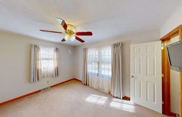 373 Langland DR, Vinton, VA 24179