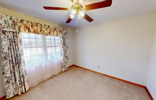 373 Langland DR, Vinton, VA 24179