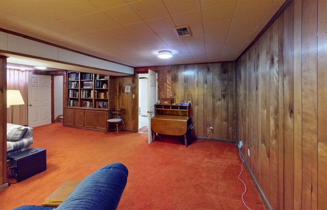 373 Langland DR, Vinton, VA 24179