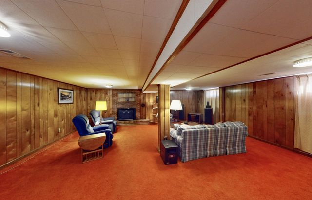 373 Langland DR, Vinton, VA 24179