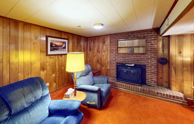 373 Langland DR, Vinton, VA 24179