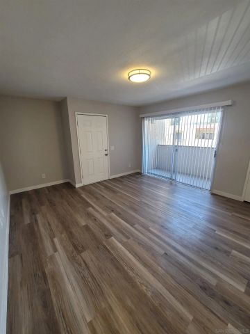 3557 Kenora Dr 22, Spring Valley, CA 91977