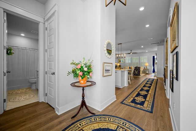 129 Medford Street, Summerville, SC 29486