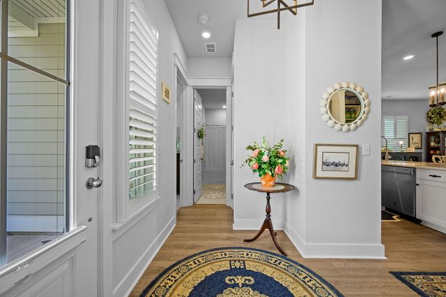 129 Medford Street, Summerville, SC 29486