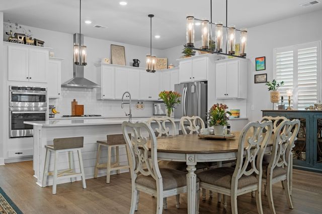 129 Medford Street, Summerville, SC 29486