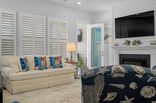 129 Medford Street, Summerville, SC 29486