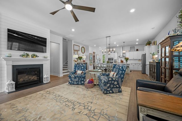 129 Medford Street, Summerville, SC 29486