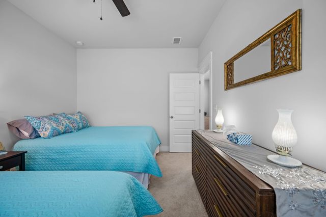 129 Medford Street, Summerville, SC 29486