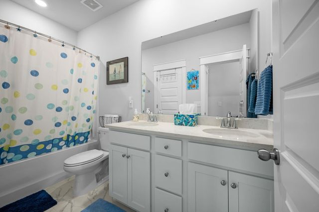 129 Medford Street, Summerville, SC 29486