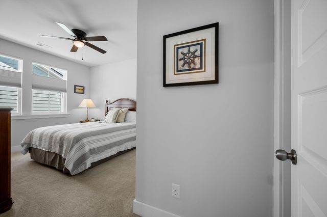 129 Medford Street, Summerville, SC 29486