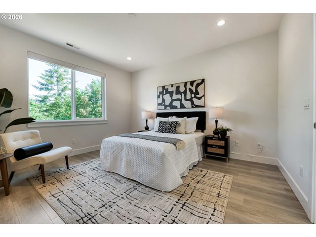 15653 Nw RAYWOOD Ln, Portland, OR 97229
